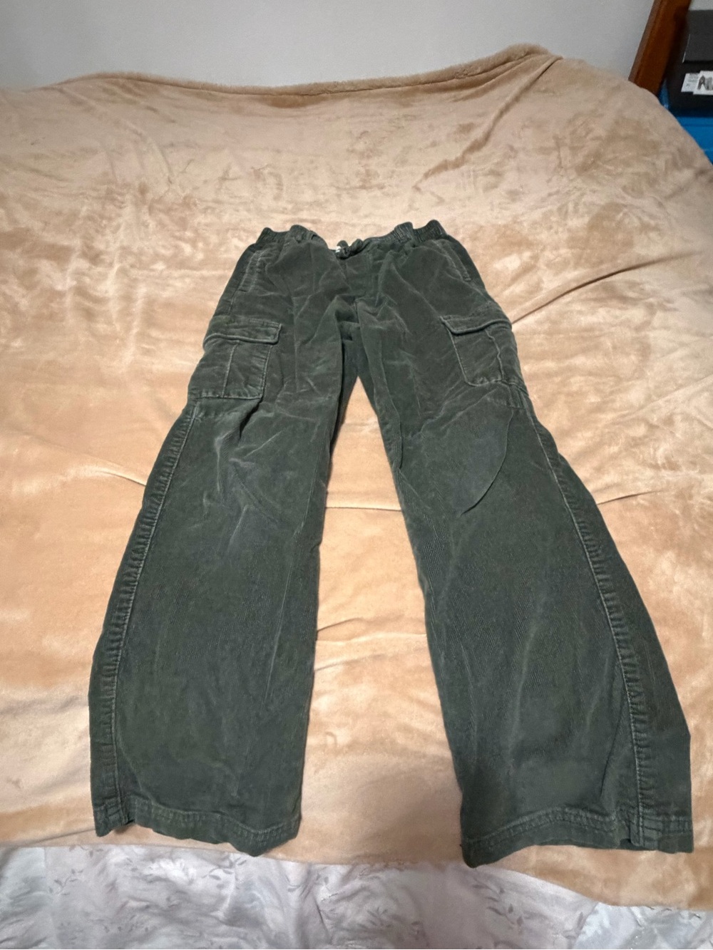 Abercrombie Kids Olive Green Cargo Corduroy Pants Casual Utility Style 9/10